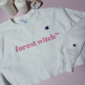 Forest Witch TM Champion Cropped Sweatshirt in white